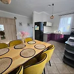 Dom Pod Swierkiem Apartamento Ostróda